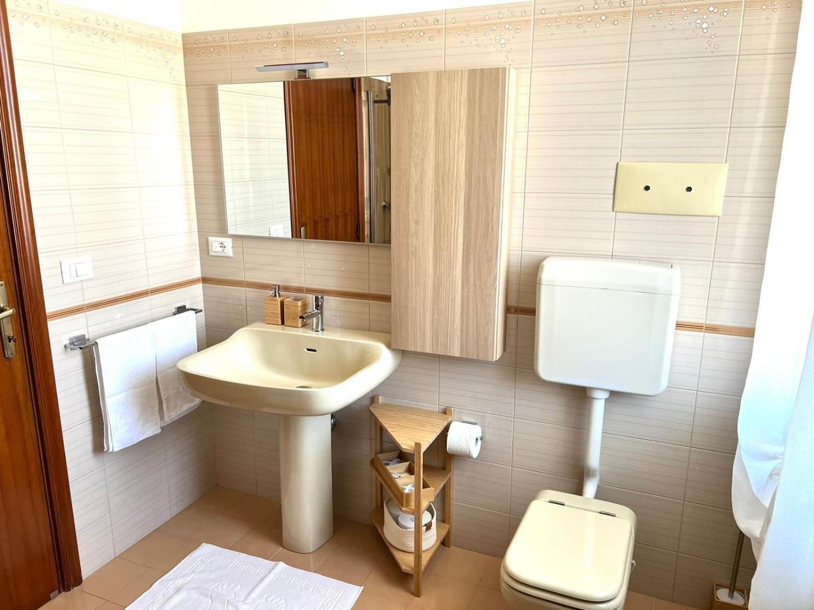 Damadimare Casa Vacanze Montesilvano Bagian luar foto